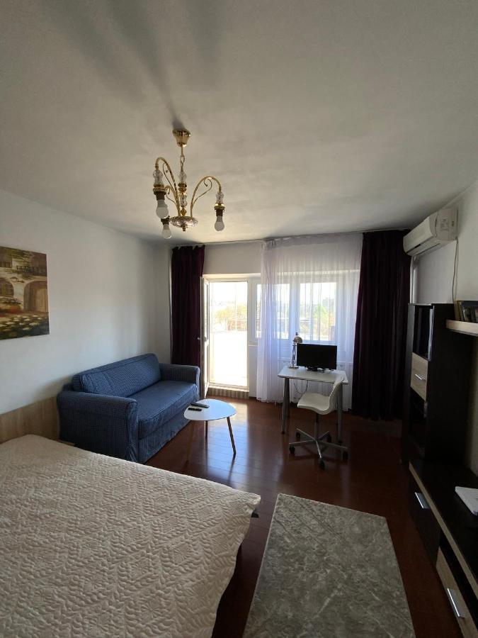 Le Garcon De Adi-Cosy,Quiet,Spatious Studio Bukarest Exterior foto